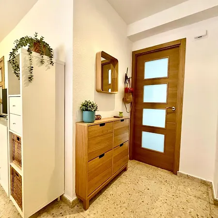 El Vinero, Con Garaje * 加的斯