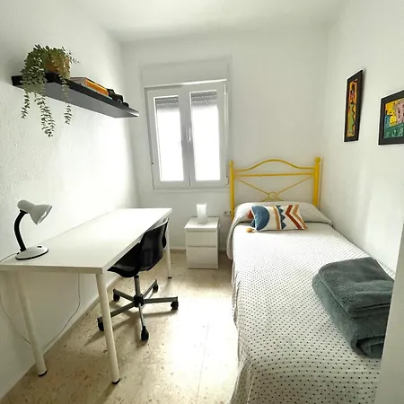 El Vinero, Con Garaje 加的斯