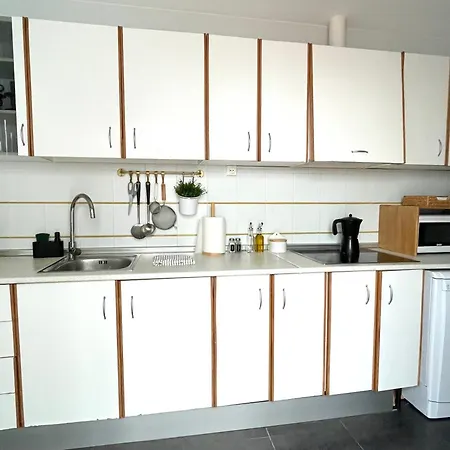 El Vinero, Con Garaje 加的斯