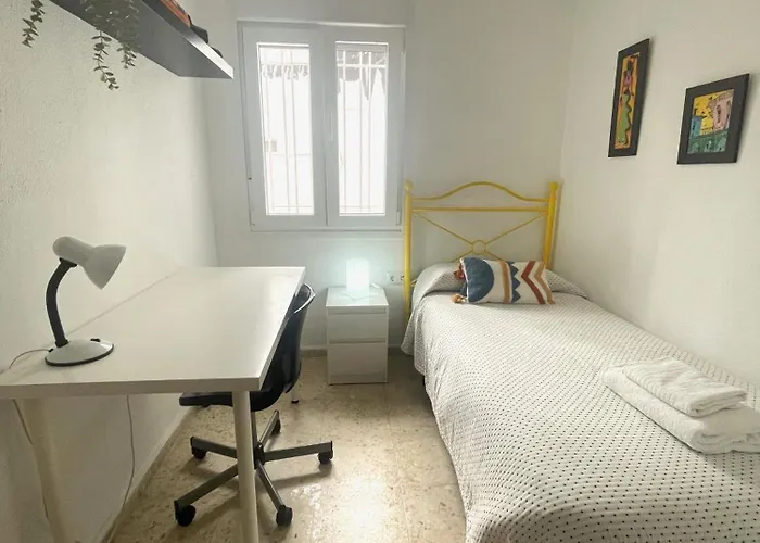 El Vinero, Con Garaje * Cadix